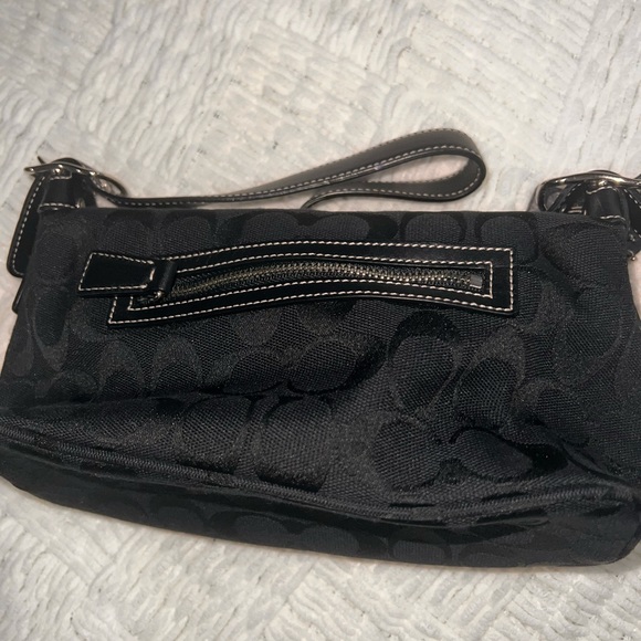 Coach Shoulder Bag - Picture 3 of 4